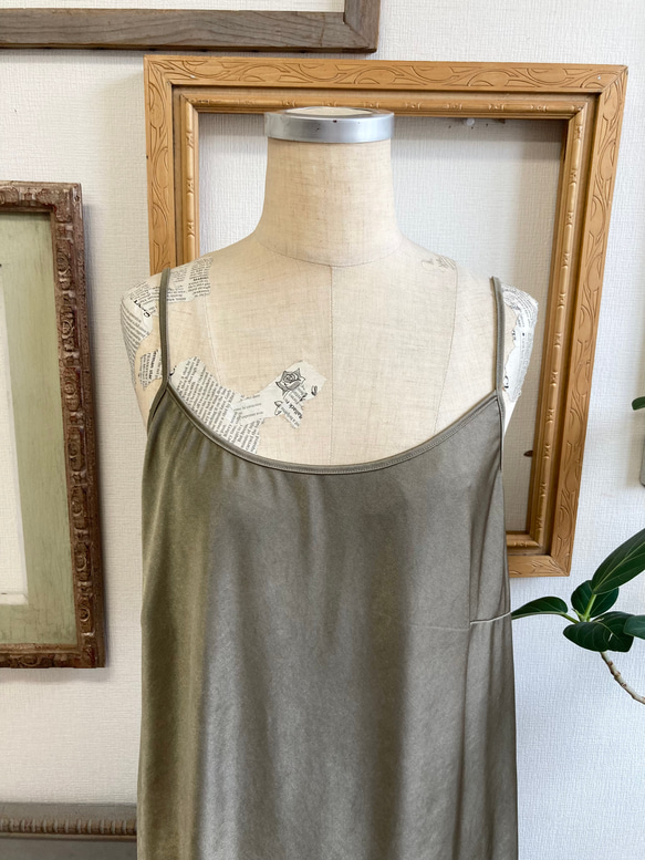 促銷價★最舒服的內衣❤️彈力緞面襯裙連身裙橄欖色（尺寸L） 第4張的照片