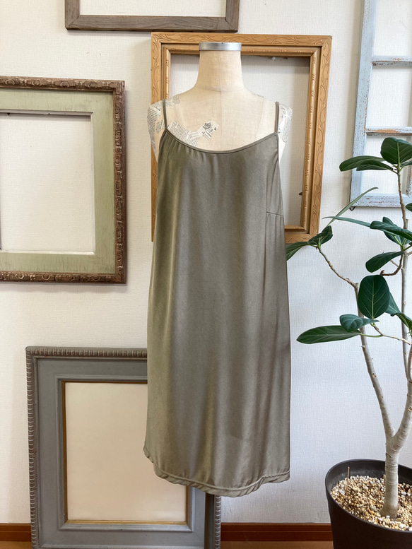 促銷價★最舒服的內衣❤️彈力緞面襯裙連身裙橄欖色（尺寸L） 第1張的照片