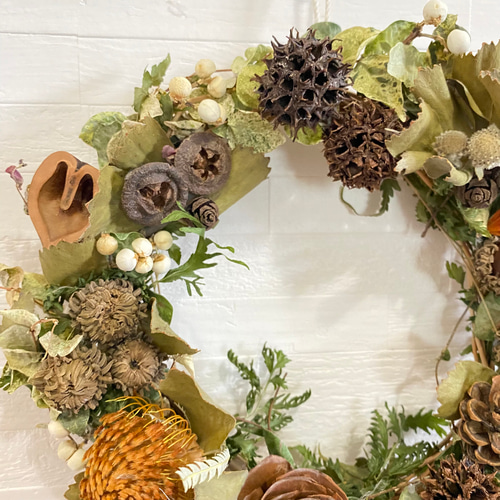 さりげなく飾るリース○ドライフラワーリース Flowerworks SEKIKAWA「ドライフラワーリース」 | オトメの金沢 陳列室
