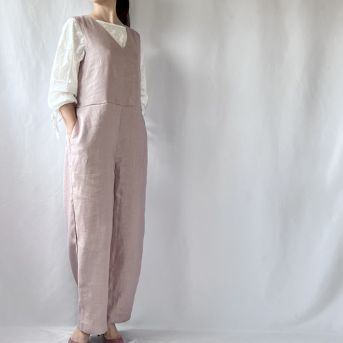 後ろボタンが可愛いくったりリネンのオールインワン】ベージュピンク