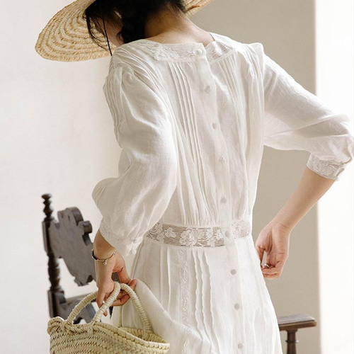 繊細な華柄レース＆刺繍 女性らしさを引き立てる ドレス ロング