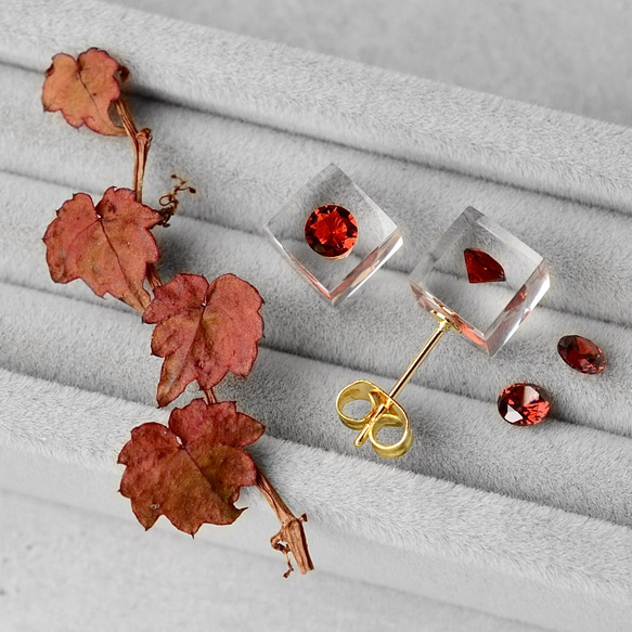 漂浮玫瑰氧化鋯耳環，手術不鏽鋼，黃金，禮物，生日禮物，秋冬，聖誕節 第1張的照片