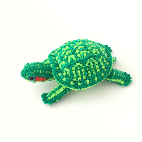 カメのパクおちゃんのあみぐるみ 🐢🐞🌿 わたしのアカウントにもなってる亀のパクおちゃん🐢 愛嬌
