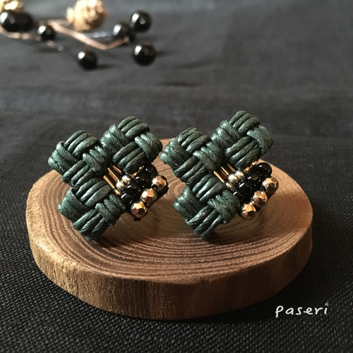 送料無料】テトラポットな耳飾り／大きめ秋冬シック〈イヤリング