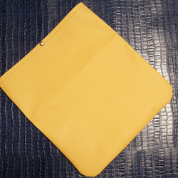 馬革製 大きめクラッチバッグ CLB1 黄土色 オーク A4サイズ ファイルケース マルチケース ハンドバッグ 本革製 4枚目の画像