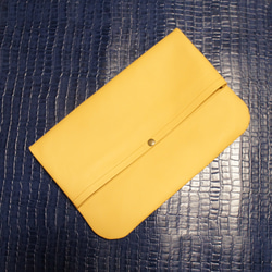 馬革製 大きめクラッチバッグ CLB1 黄土色 オーク A4サイズ ファイルケース マルチケース ハンドバッグ 本革製 2枚目の画像
