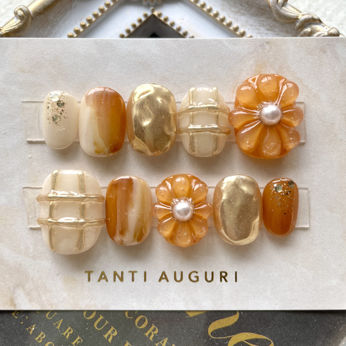 ぷっくりフラワーネイルチップ⸜ ෆ ⸝‍ 現品 オーダー ニュアンス  