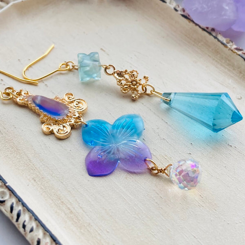 再再販 グラデーション紫陽花とフローライト ピアス イヤリング ピアス