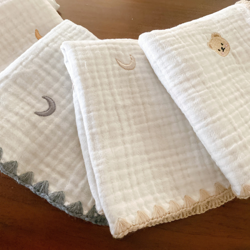 228.ふわふわ♡ガーゼハンカチ♡30×30¥930 （【ハンカチ】ふんわり 