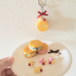 スイーツキーホルダー　ミニチュア　スクイーズなどたべもの系145個 キーホルダー フェイクスイーツ 名入れ アイスクリーム 食品