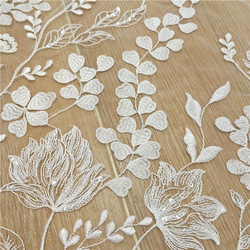 チュールレース 花と草と葉 刺繍エンブロイダリー レース生地 布 90cm単位 幅約130cm 4枚目の画像