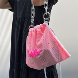 wiLc mesh KINCHAKU Bag (neon pink)　※チェーン別売り 6枚目の画像