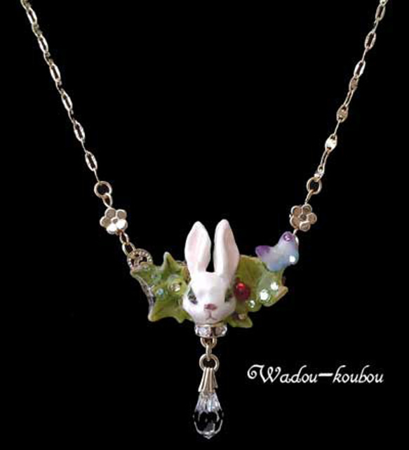 森のときめき『白ウサギのネックレス』ゴールド　 3枚目の画像