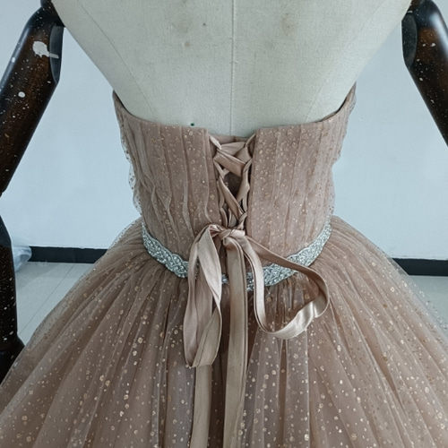 カラードレス 薄シャンパンの色 ベアトップ キラキラグリッター  