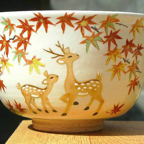 ◇商品番号 7040 抹茶碗 紅葉に鹿 小倉亨 茶碗・めし碗 松韻堂