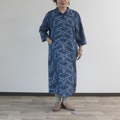 ♪着物リメイク♪ 正絹 紬 落ち着きのある花模様 カシュクール