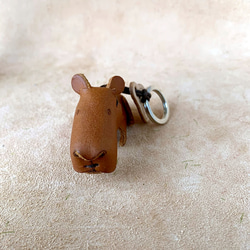 動物森林-水豚-真皮植鞣 皮革鑰匙圈 吊飾 動物造型 第5張的照片