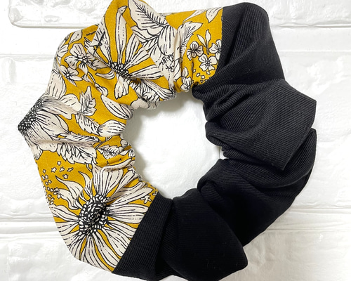 ◇北欧ボタニカルシュシュ レトロフラワーマスタードイエロー×ブラック