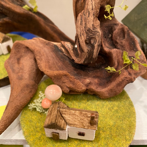 ツリーハウス流木ハンドメイドインテリア