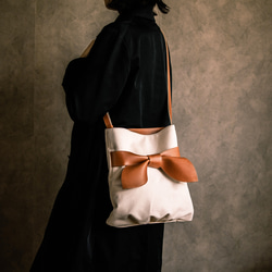 リネン＆本革リボン ショルダーバッグ 6号帆布  麻 キャンバス 【生成】 3枚目の画像