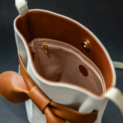 亞麻和真皮緞帶單肩包，採用 6 號帆布製成 [橡木] 第10張的照片