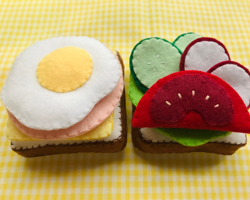 フェルトままごと ハードパンと食パンセット フェルトままごと ハードパンと食パンセット