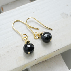 ブラックオニキス｜上品ブラック 6mm ピアス・イヤリング｜シルバー925
