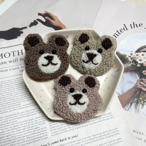 //KUKKO//アンティーク風 クマの刺繍ベンチ KUKKO様専用//アンティーク風 クマの刺繍ベンチ