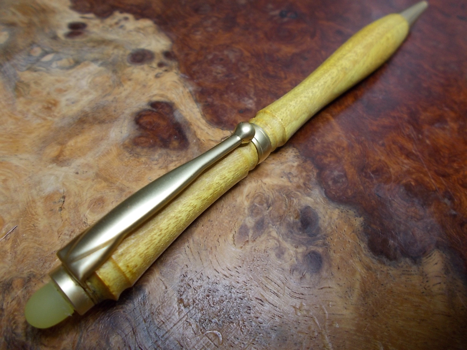 やまうるしの木　フリクションボールペン！(ジェットストリームやクロスタイプ軸も使用可)　手作り品　プレゼントに！