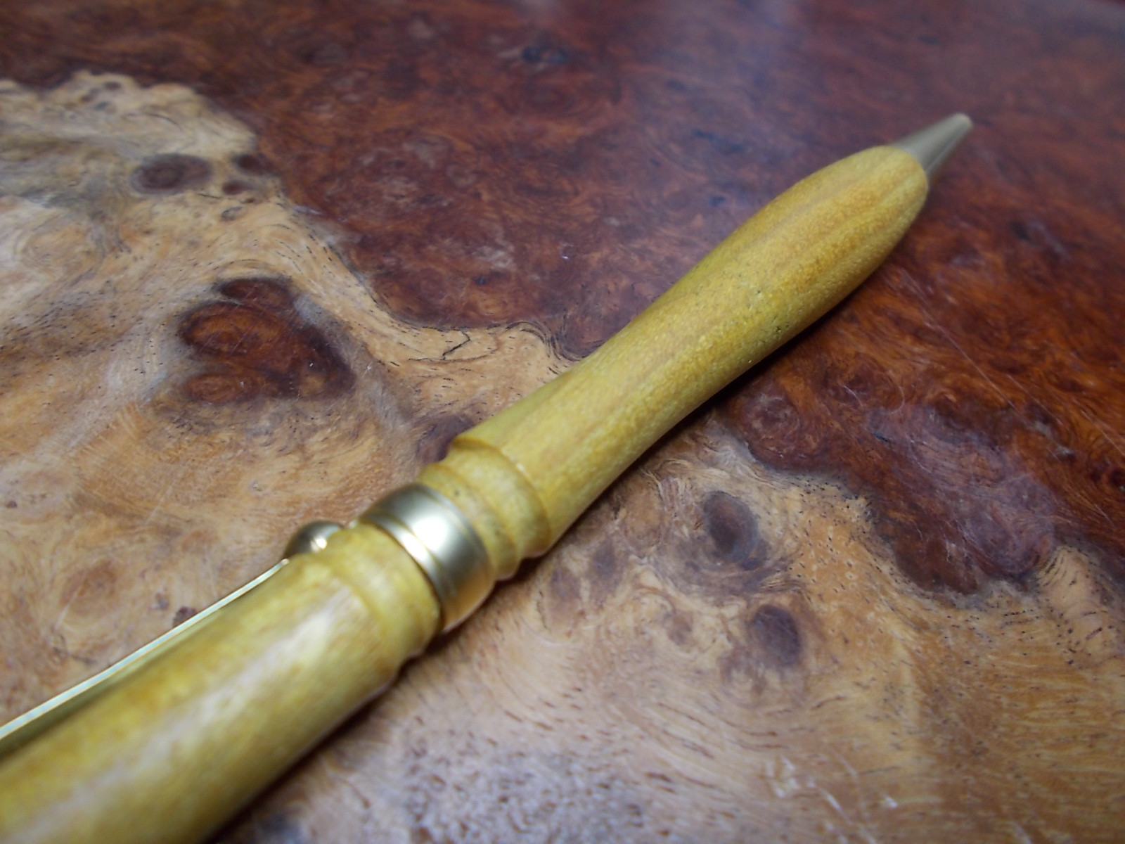 やまうるしの木　フリクションボールペン！(ジェットストリームやクロスタイプ軸も使用可)　手作り品　プレゼントに！