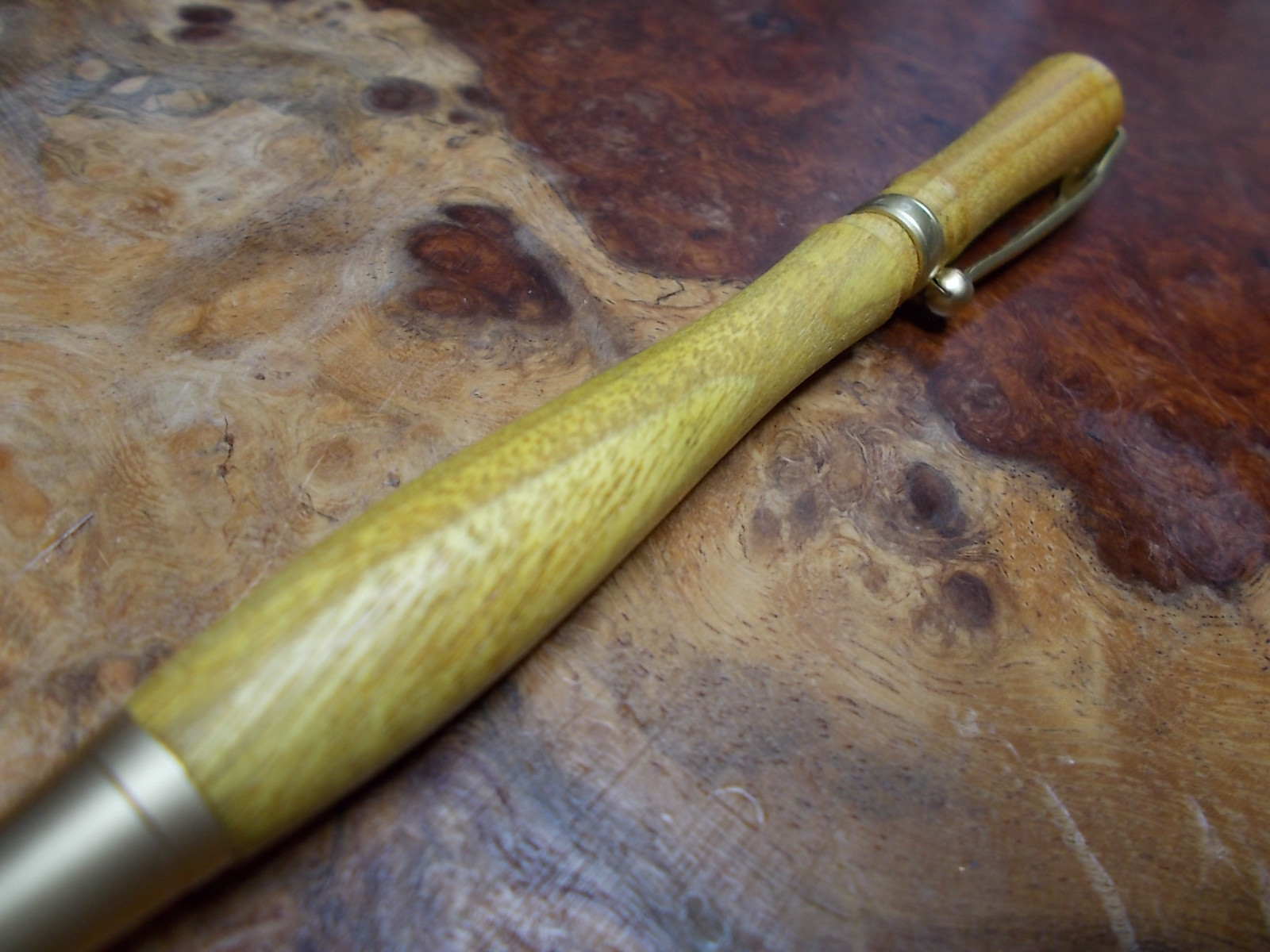 やまうるしの木　フリクションボールペン！(ジェットストリームやクロスタイプ軸も使用可)　手作り品　プレゼントに！