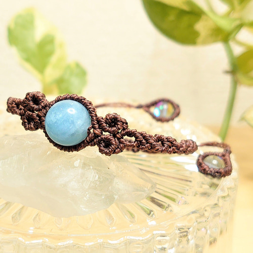 215マクラメ天然石ブレスレット：ディープアクアマリン ブレスレット  