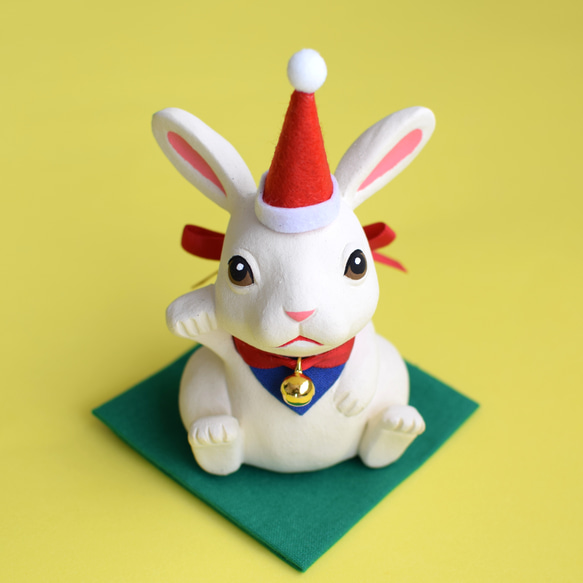 クリスマス帽子の招きウサギ 1枚目の画像