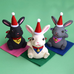 クリスマス帽子の招きウサギ 2枚目の画像