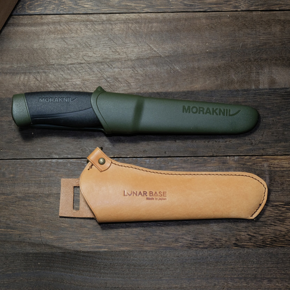 自家製オイルレザーのモーラナイフ用シースカバー 9枚目の画像