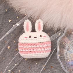 ピンクと白のパターンのうさぎ☆AirPods 1/2/3/4/pro ケースcase☆桜