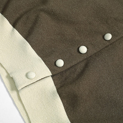 咖色 海軍領復古針織上衣 撞色短款V領收腰寬鬆毛衣 彈力針織衫 第6張的照片