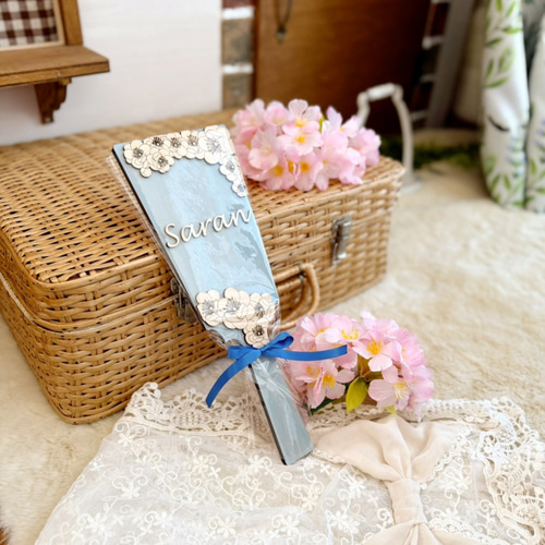 オーダー　羽子板　初正月　手鞠　和玉名前入り　刺繍　命名　お雛様　七五三 楽天市場】名前旗 刺繍仕立て 名前旗 鞠と鈴（特中） 毛せん付