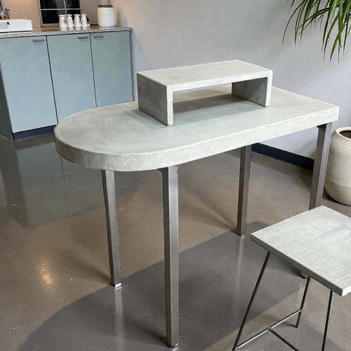 モルタル×アイアン ネイルテーブル(&アームレスト) 机・デスク tumugu