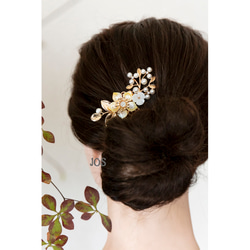 パールの花枝と黄蝶貝シェルフラワーのヘアコーム 　ヘアアクセサリー  髪飾り　 9枚目の画像