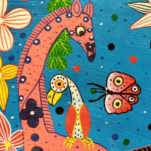 アフリカ絵画『 Colorful giraffe family 』ティンガ×２ by Mawazo 28*35cm 3枚目の画像