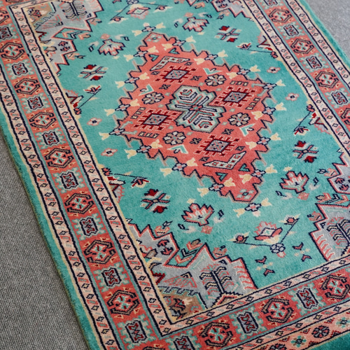 パキスタン手織り絨毯 ウール 高品質 size93×63cm カーペット・絨毯 