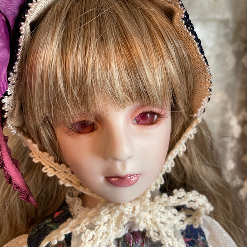 ビスクドール　花柄ドレス　女の子　約20cm ビスクドール 花柄ドレス 女の子 約20cm