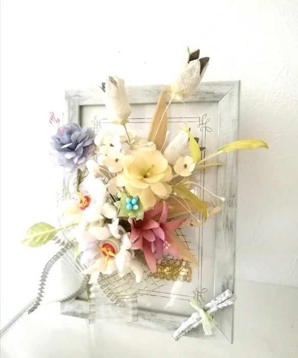 アンティーク・フィジーとポンポンダリアの花達＊染め布花フレーム 2枚目の画像