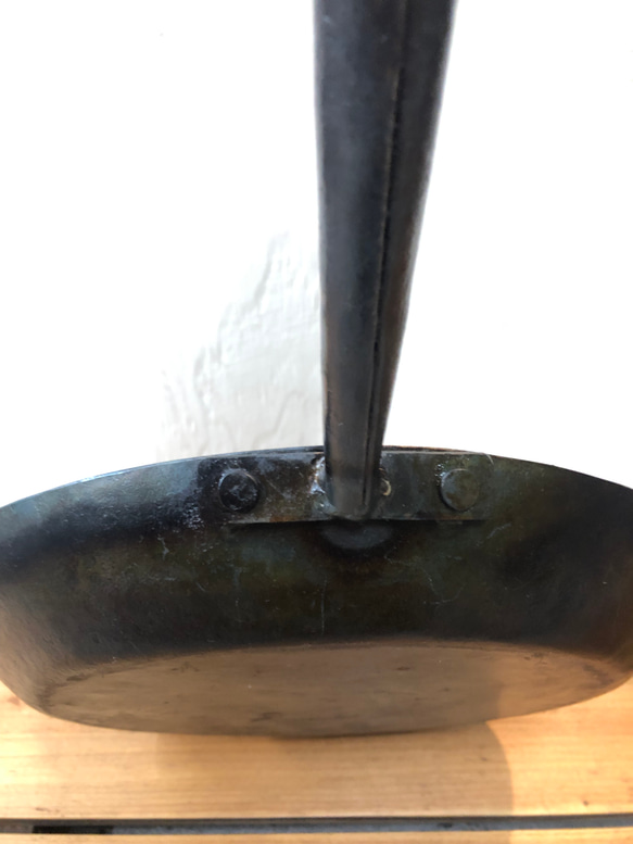 鉄のフライパン・鍛造フライパン　27cm 4枚目の画像