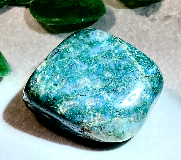 危険や災難除けのアミュレット✨　ブルー　ジャスパー　原石　タンブル 2枚目の画像