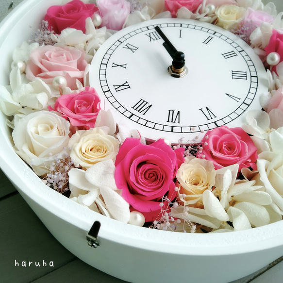 【受注制作】ピンクのバラが華やか可愛い花時計プリザーブドフラワー 結婚お祝い 新築お祝い 銀婚式 金婚式 記念日 3枚目の画像