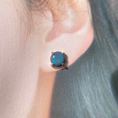 天然ブラックオパール片耳シルバーピアス☆オーストラリア産原石から  