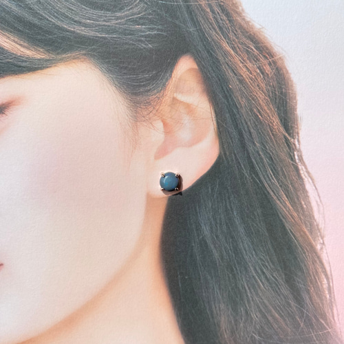 天然ブラックオパール片耳シルバーピアス☆オーストラリア産原石から  