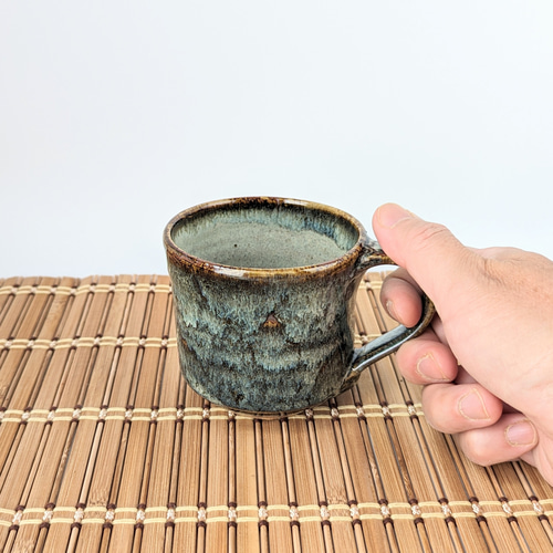 海鼠釉のマグカップ 【手仕事 民芸 和 陶器】 マグカップ 酒津焼 kazu